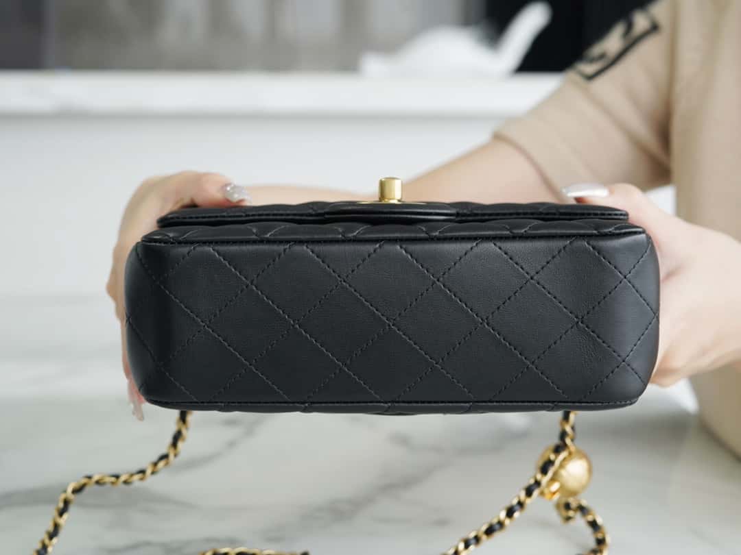 Bolsa CHANEL 23C Mini