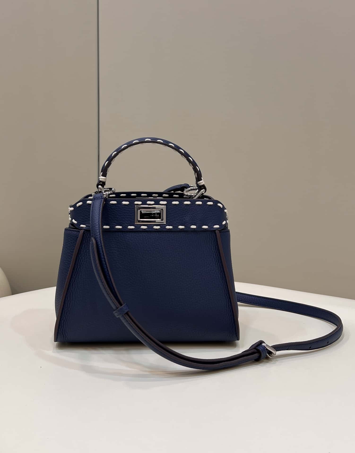 Bolsa FENDI Peekaboo