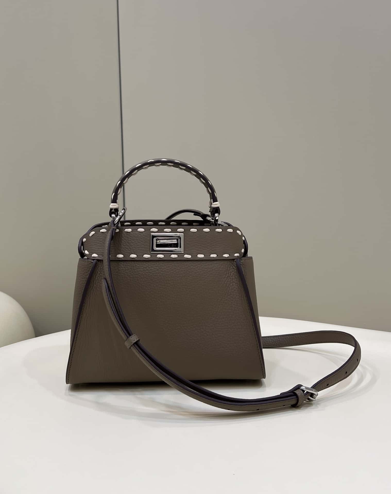Bolsa FENDI Peekaboo