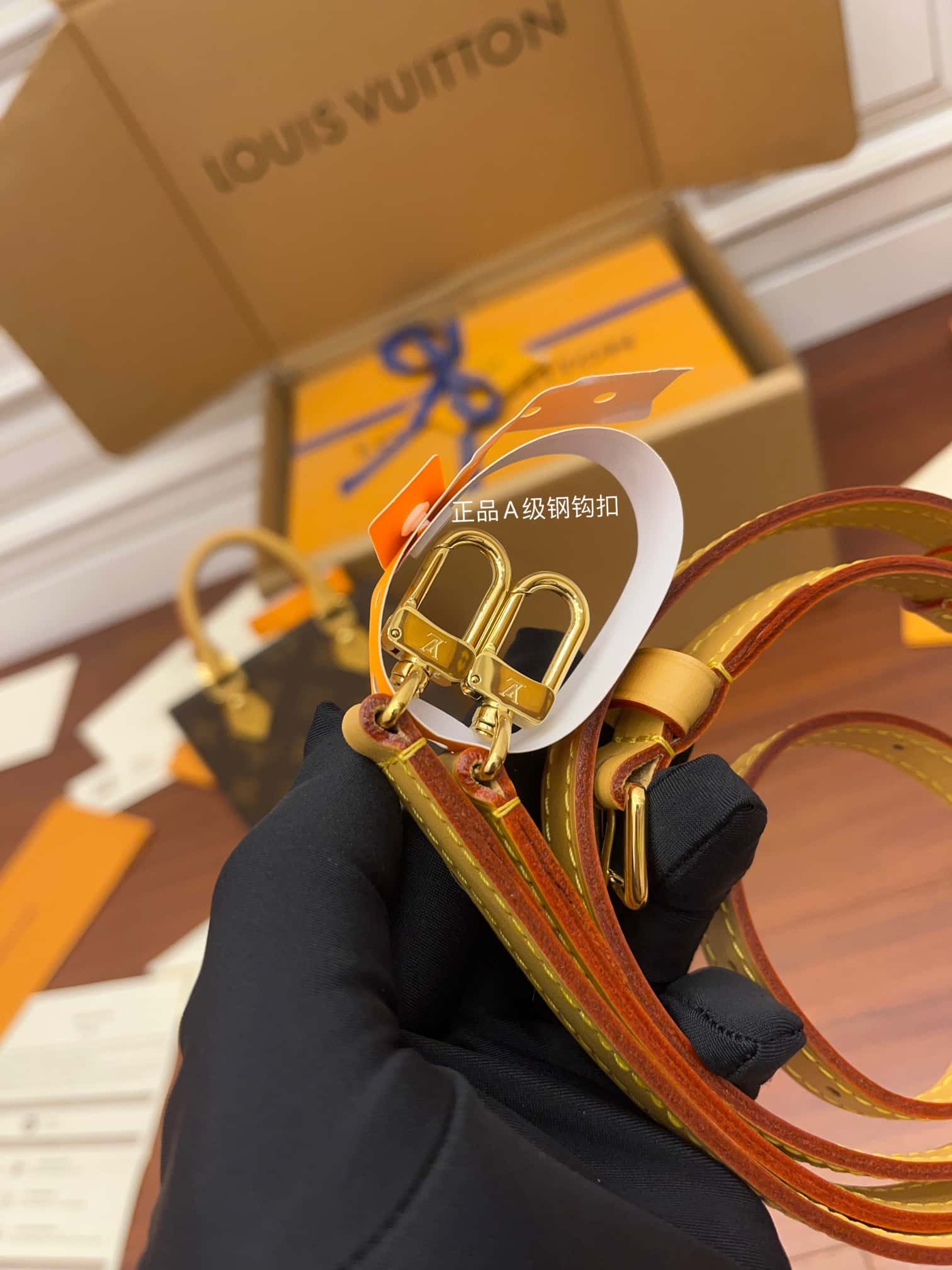 Bolsa Louis Vuitton Petit Sac Plat