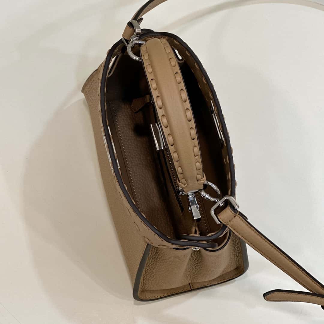 Bolsa FENDI peekaboo
