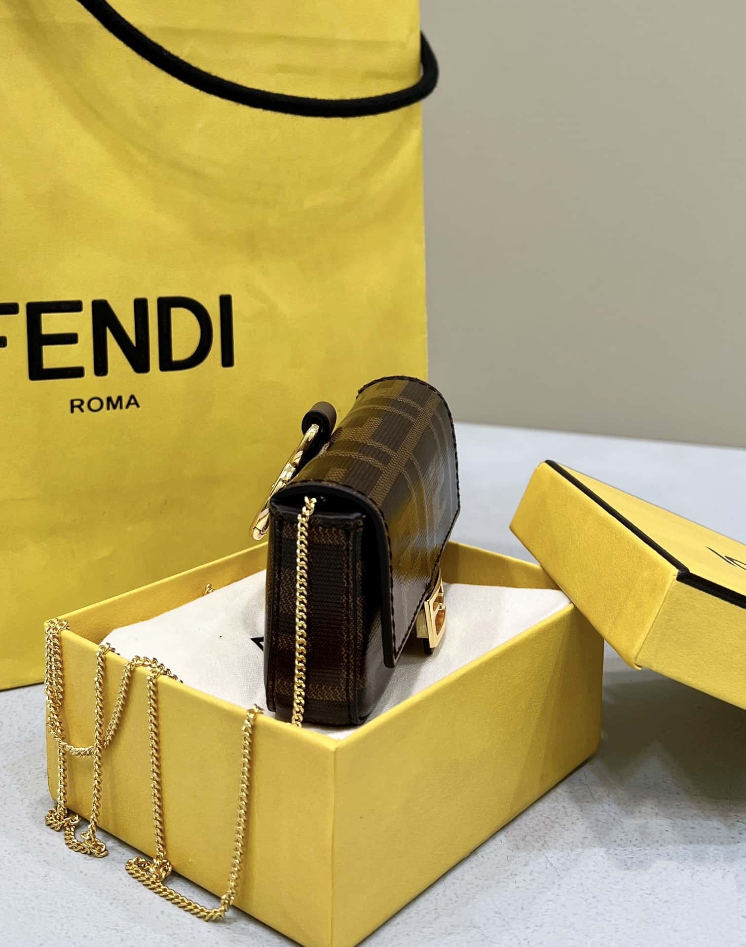 Bolsa FENDI 3D TOTE