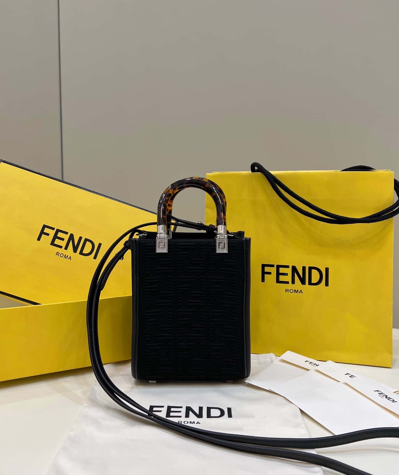 Bolsa FENDI 3D TOTE