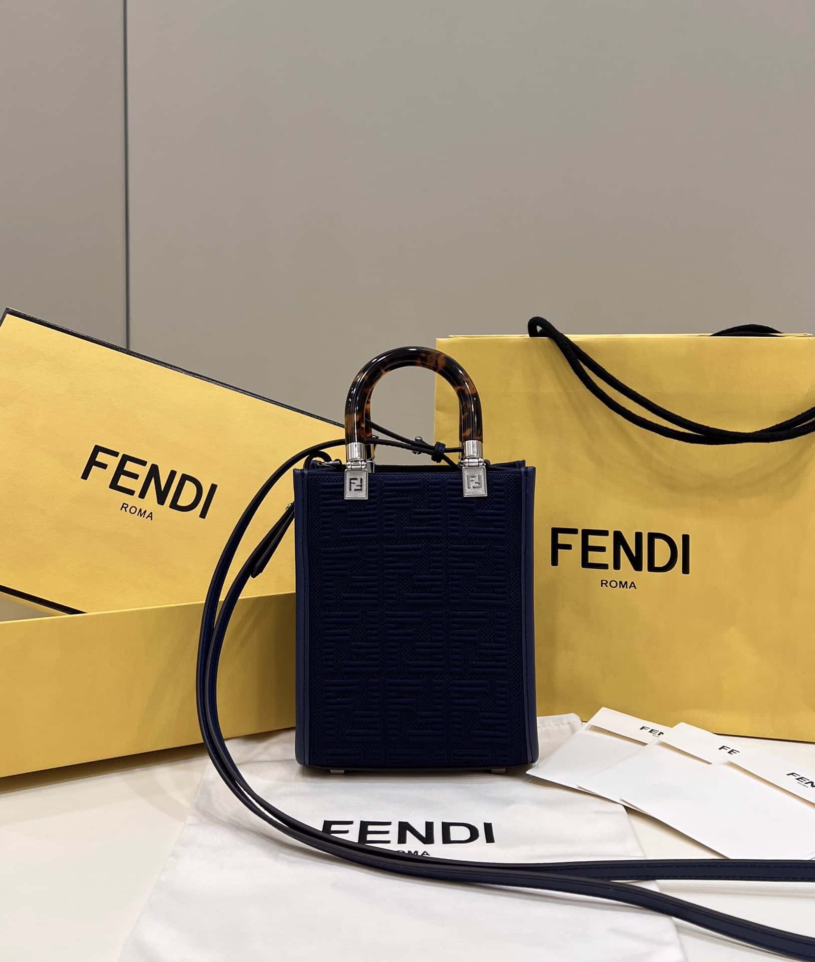 Bolsa FENDI 3D TOTE