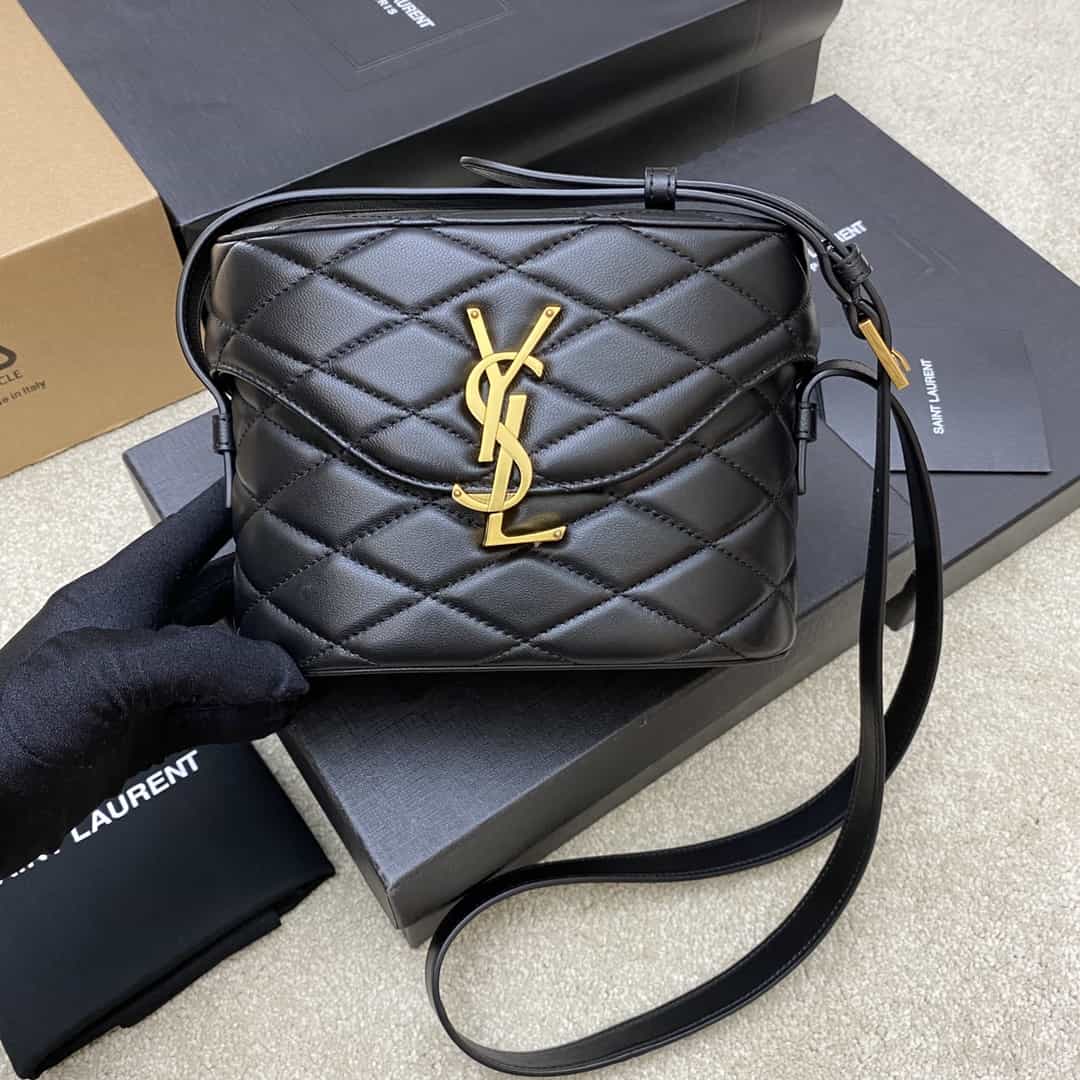 Bolsa Saint Laurent June 2022