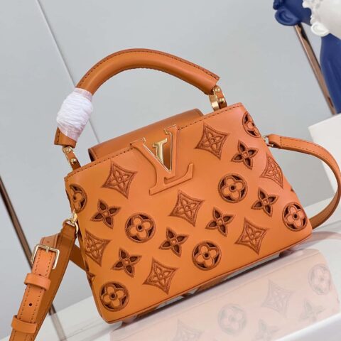 Bolsa Louis Vuitton Capucines Mini