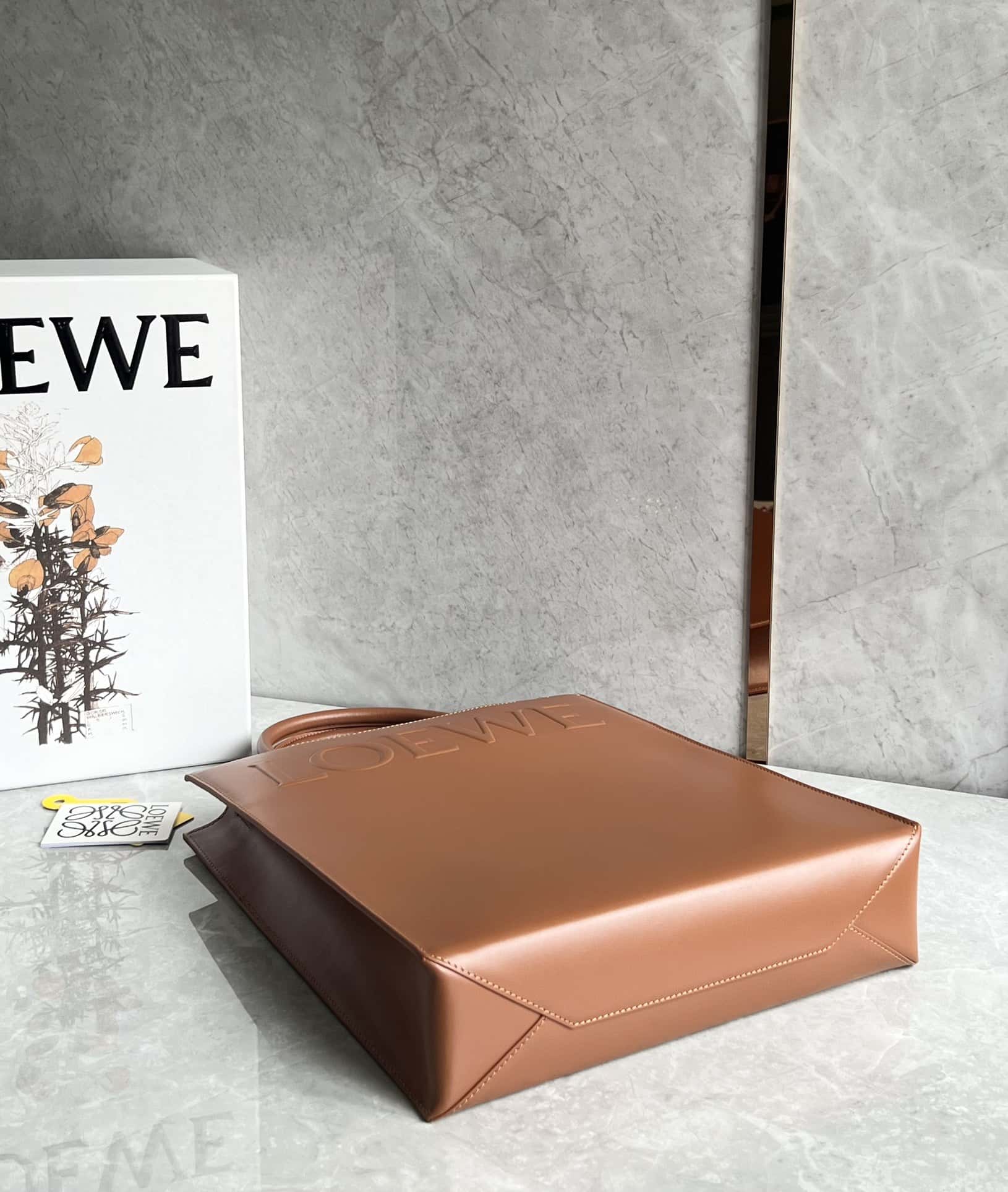 Bolsa Loewe A4 Tote