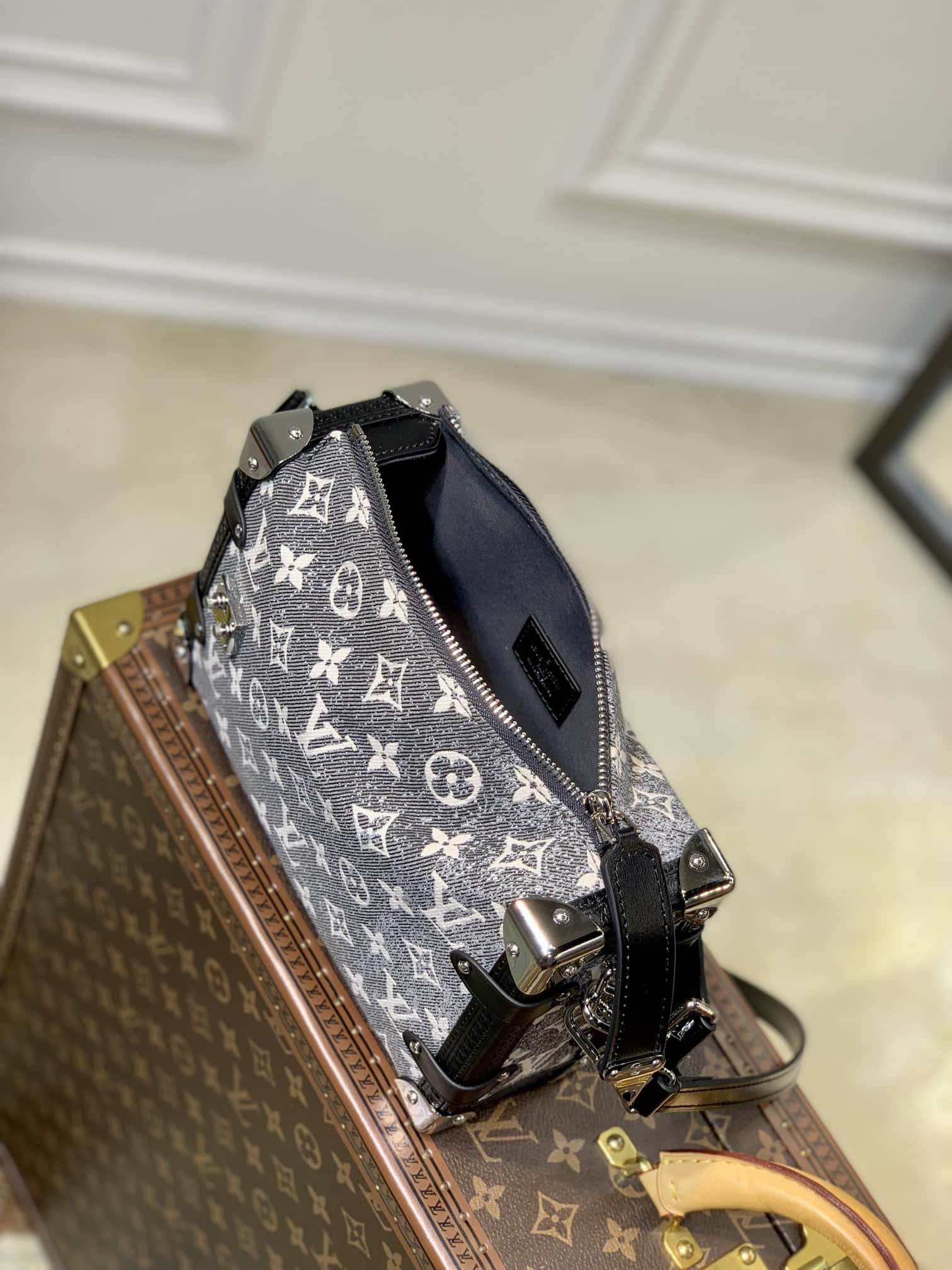 Bolsa Louis Vuitton Side Trunk Bag