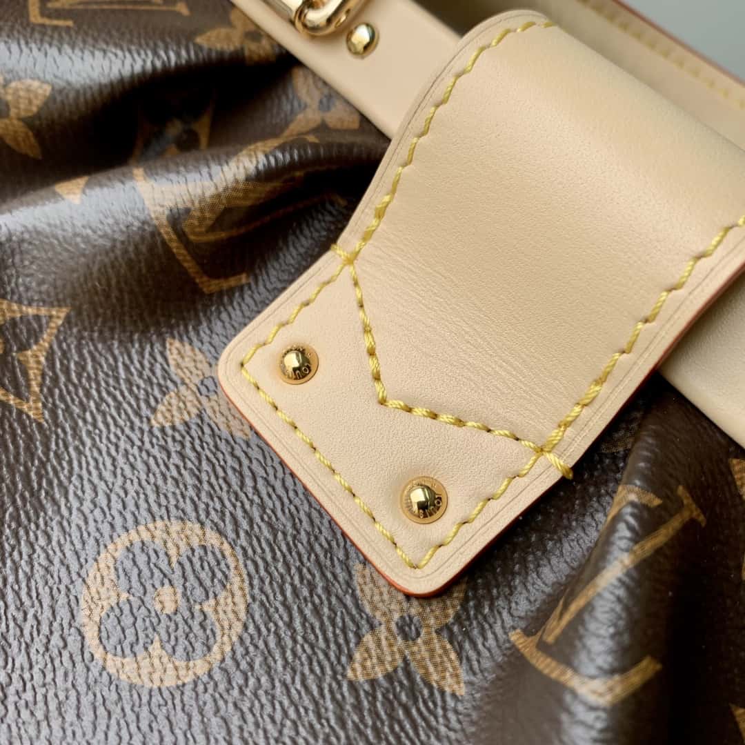 Bolsa Louis Vuitton Monogram Clutch