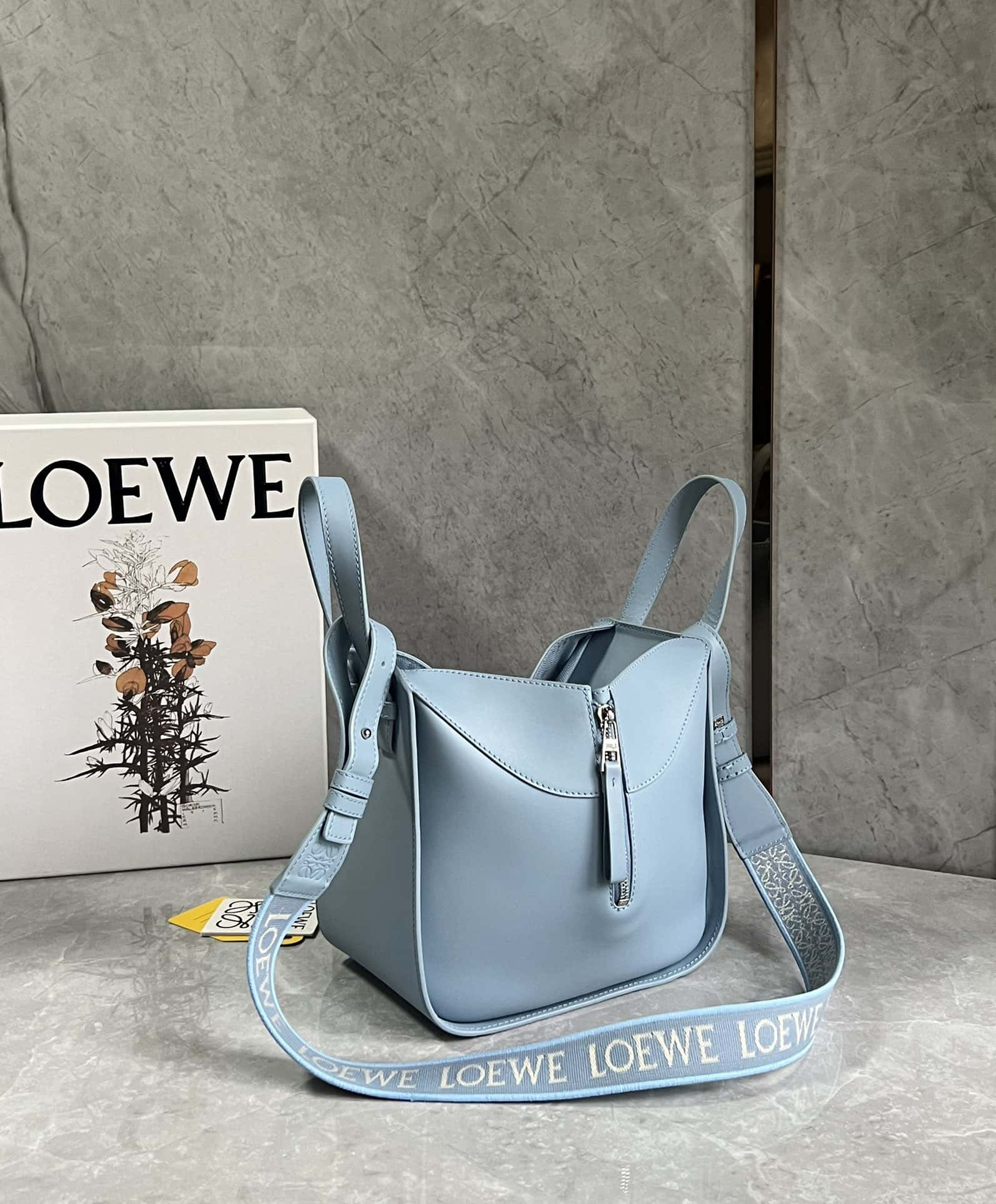 Bolsa LOEWE Hammock Compact Solid