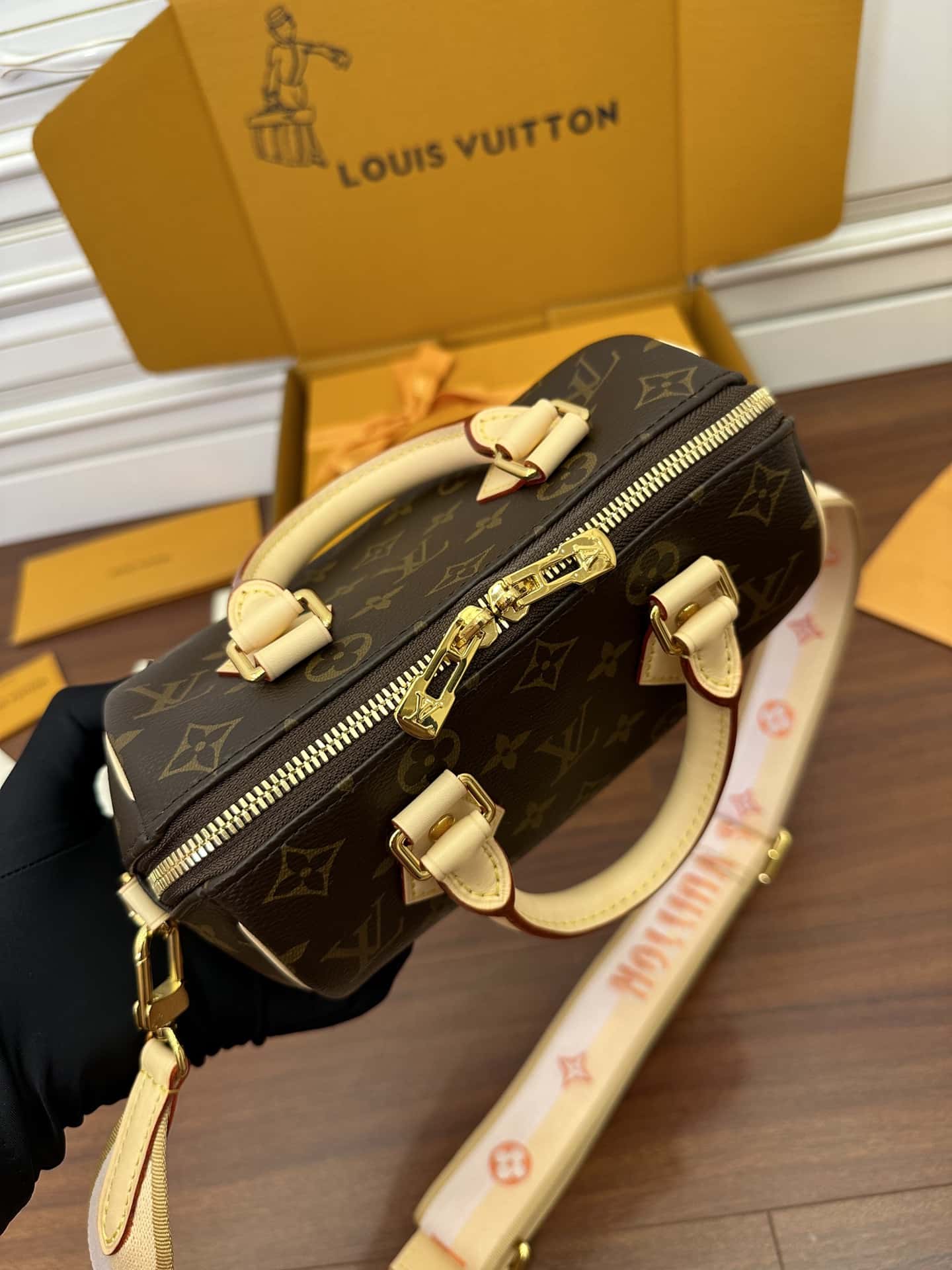 Bolsa Louis Vuitton Speedy Bandoulière 20
