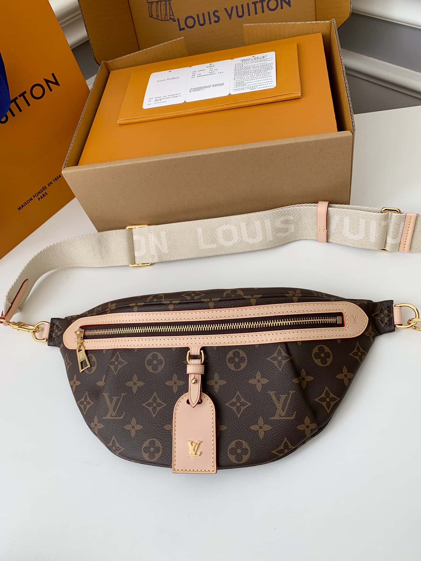 Bolsa Louis Vuitton High Rise