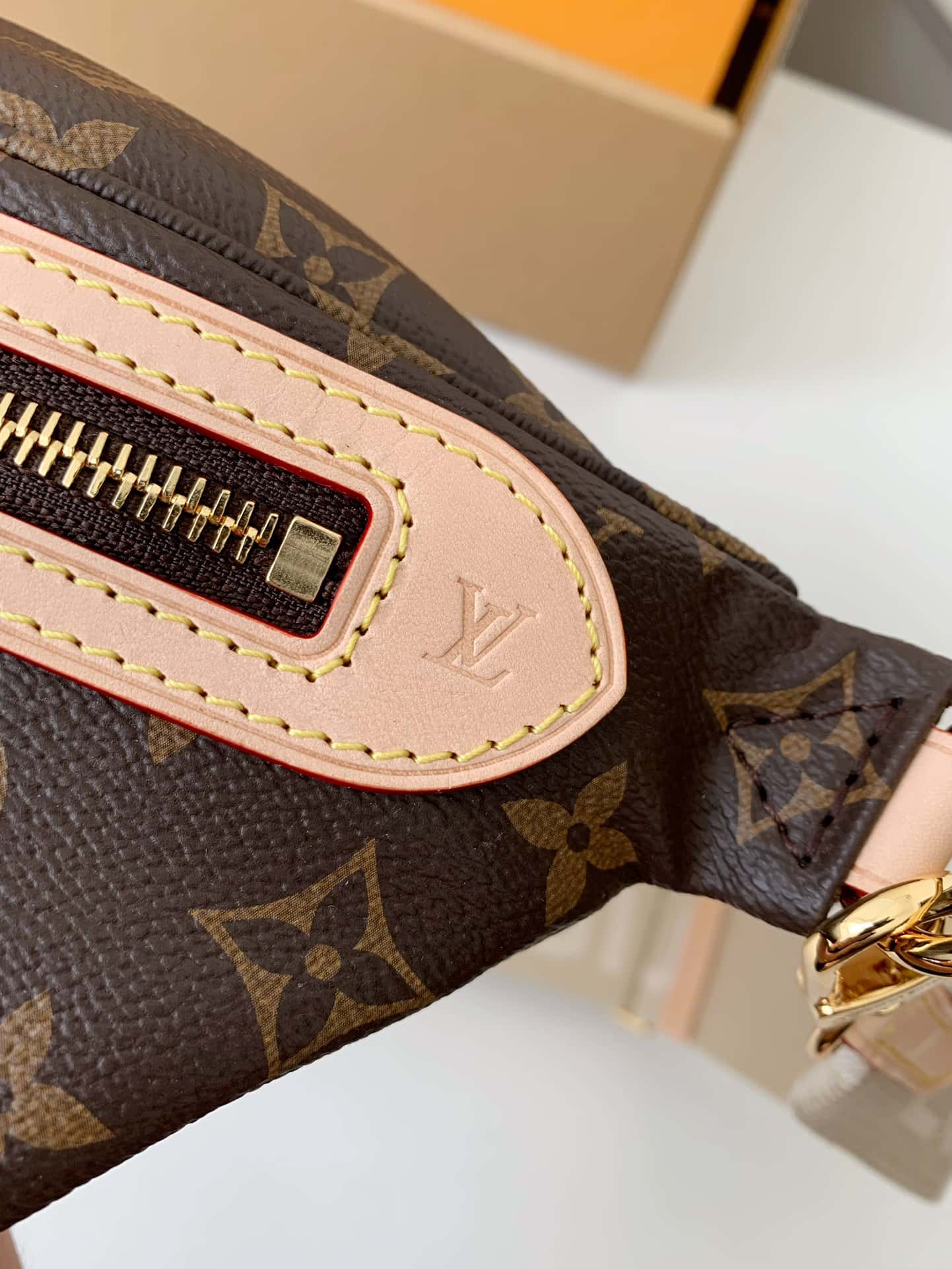 Bolsa Louis Vuitton High Rise