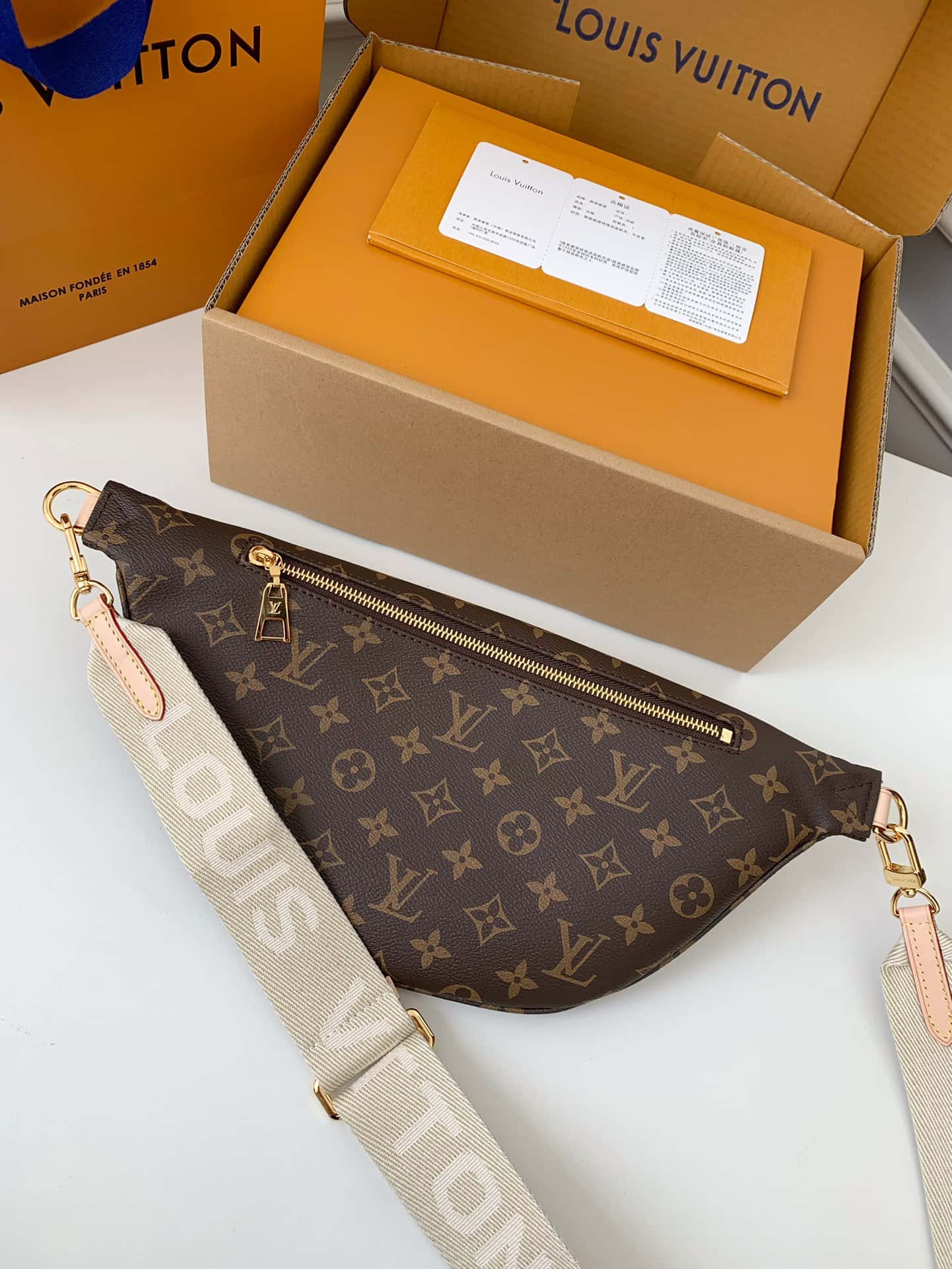 Bolsa Louis Vuitton High Rise