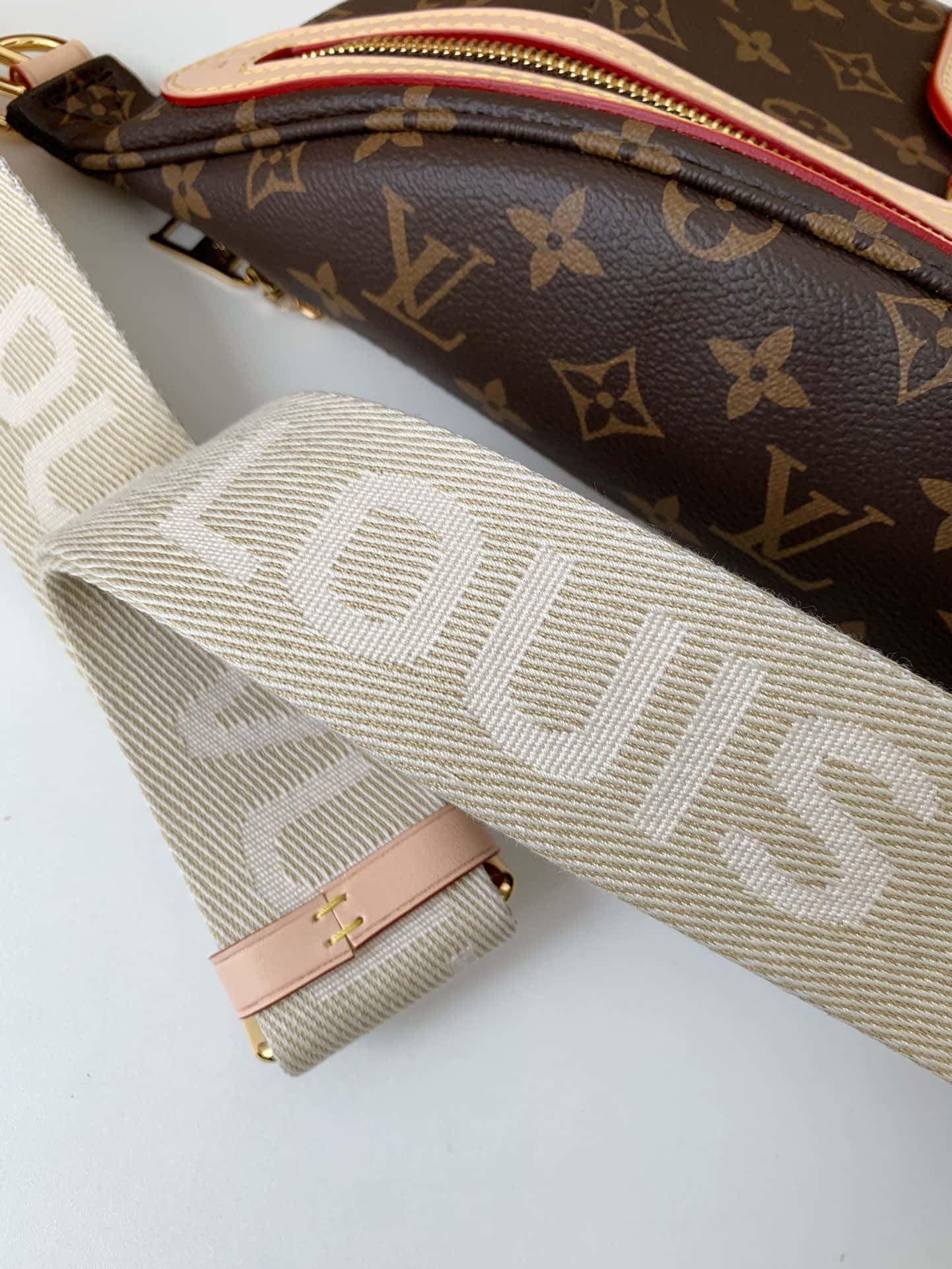 Bolsa Louis Vuitton High Rise