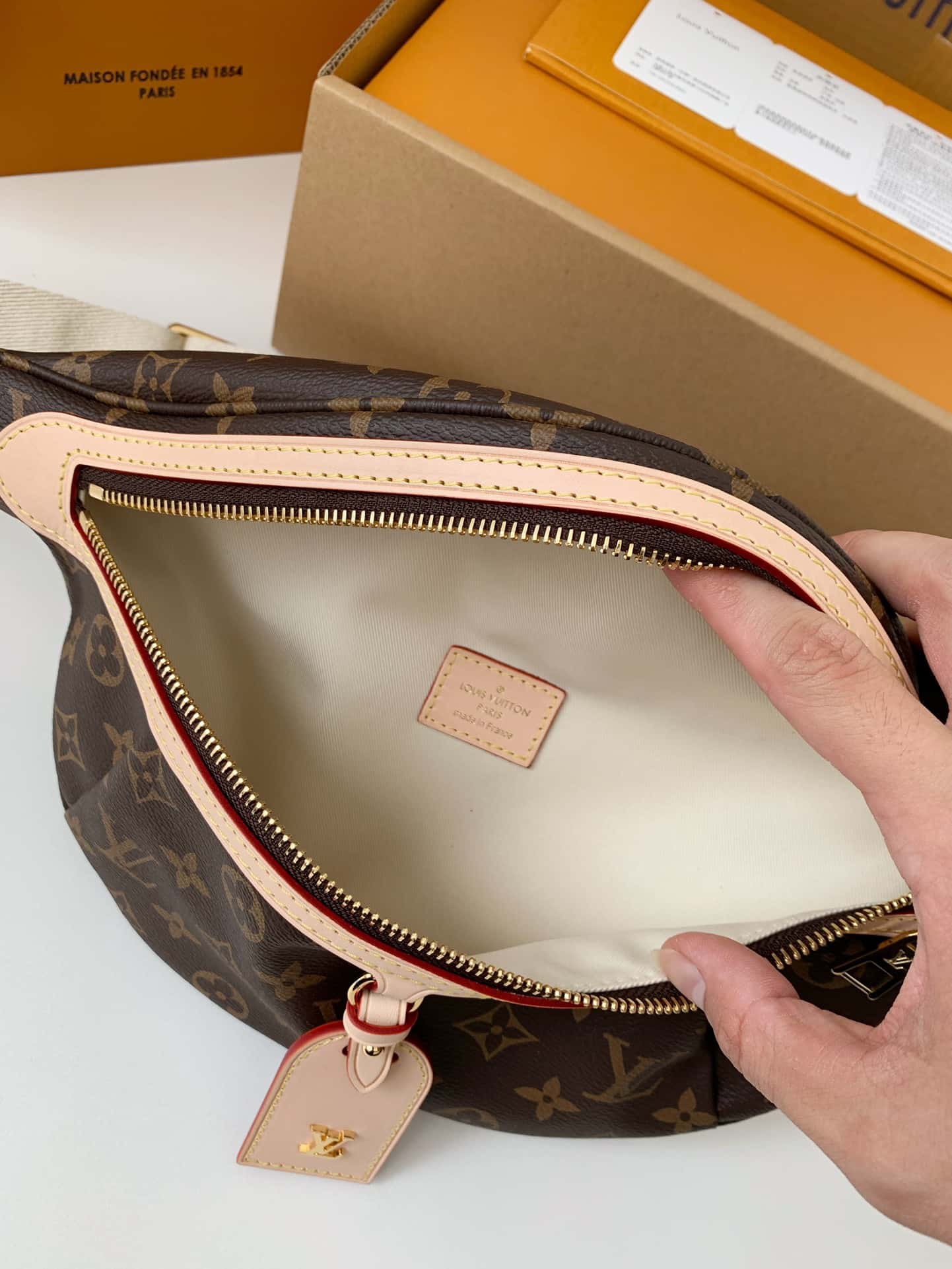 Bolsa Louis Vuitton High Rise