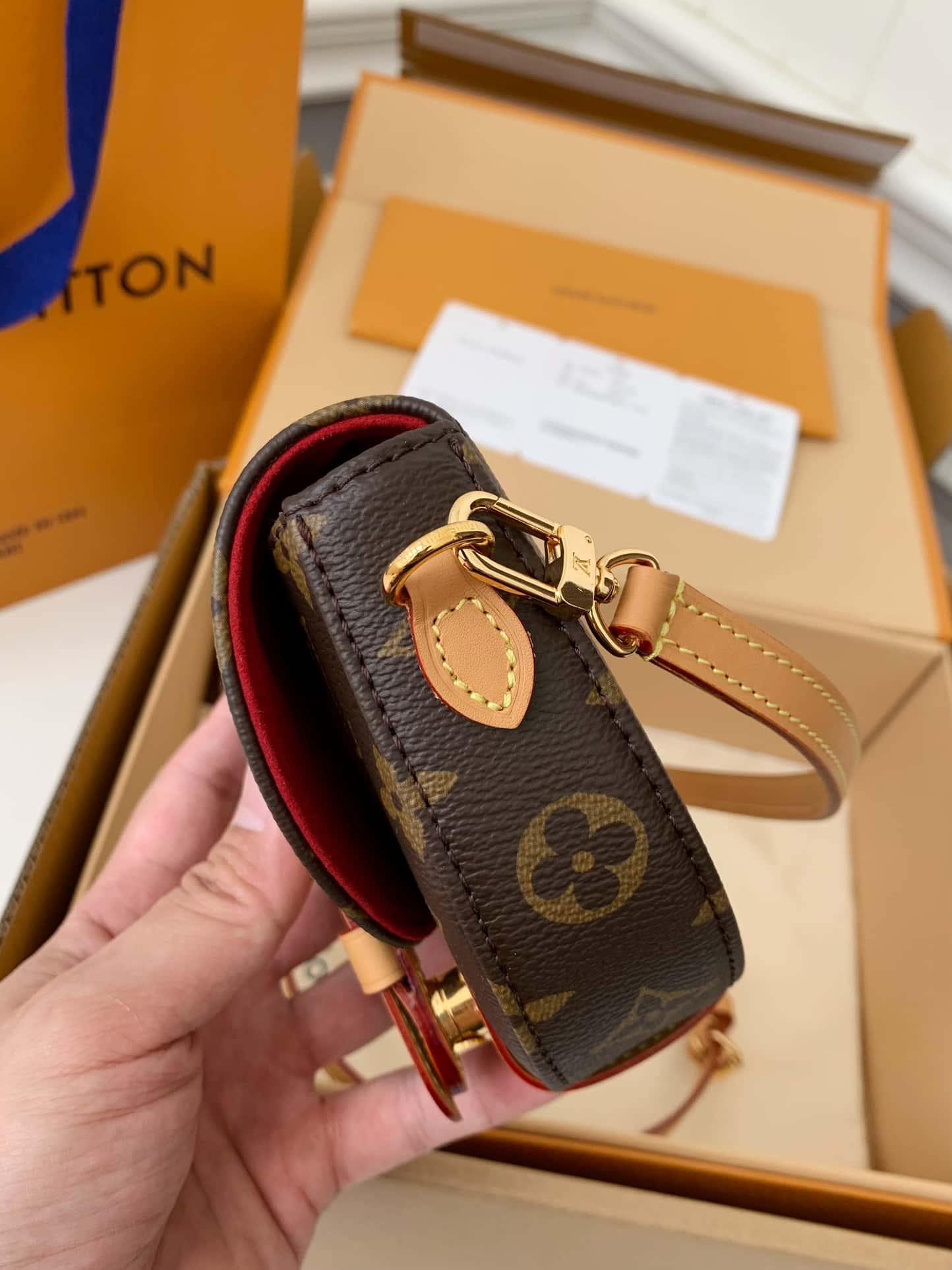 Bolsa Louis Vuitton Micro Chantilly