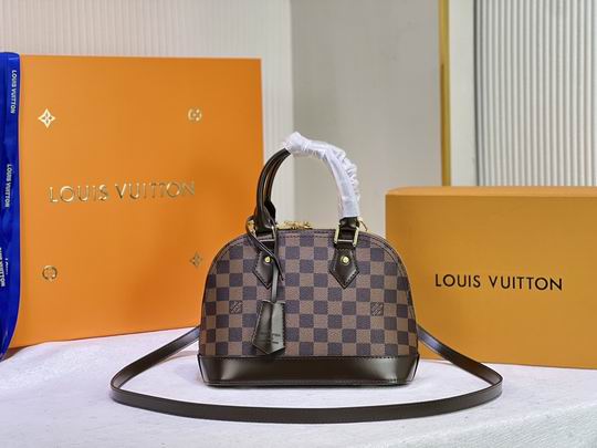 Bolsa Alma BB Louis Vuitton