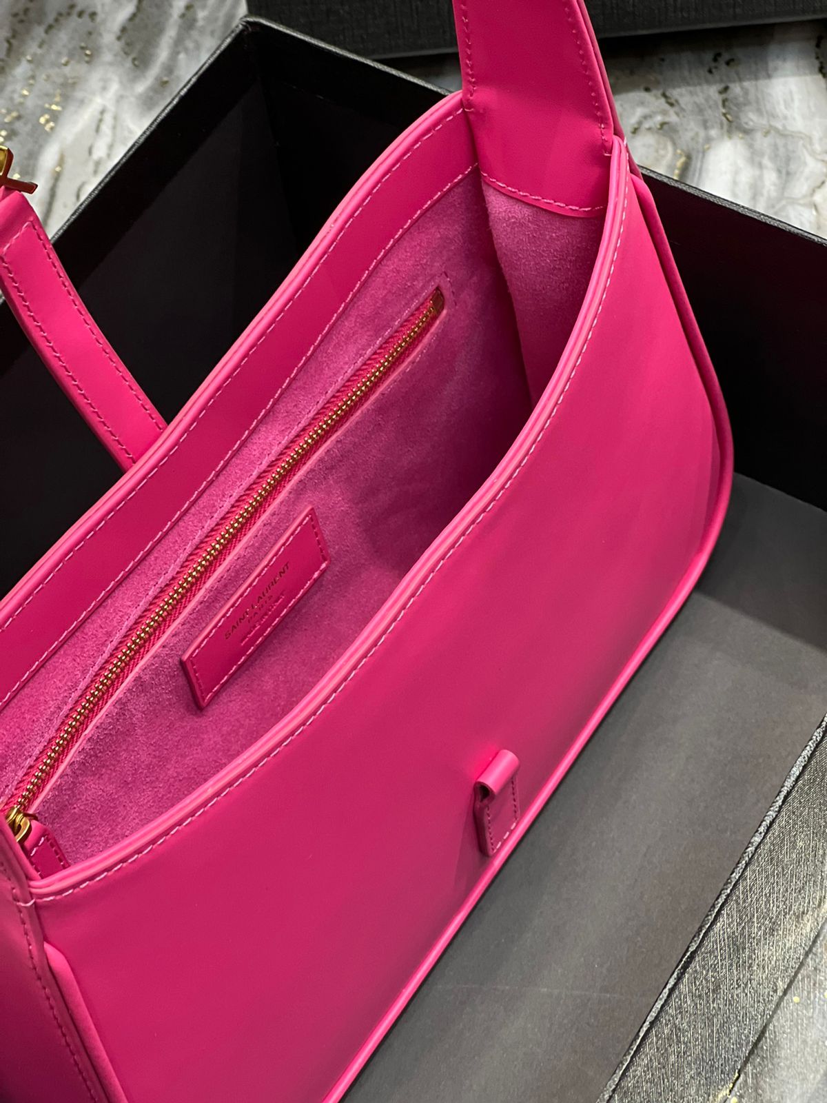 Bolsa Saint Laurent Le 5 á 7 mini Hobo Bag