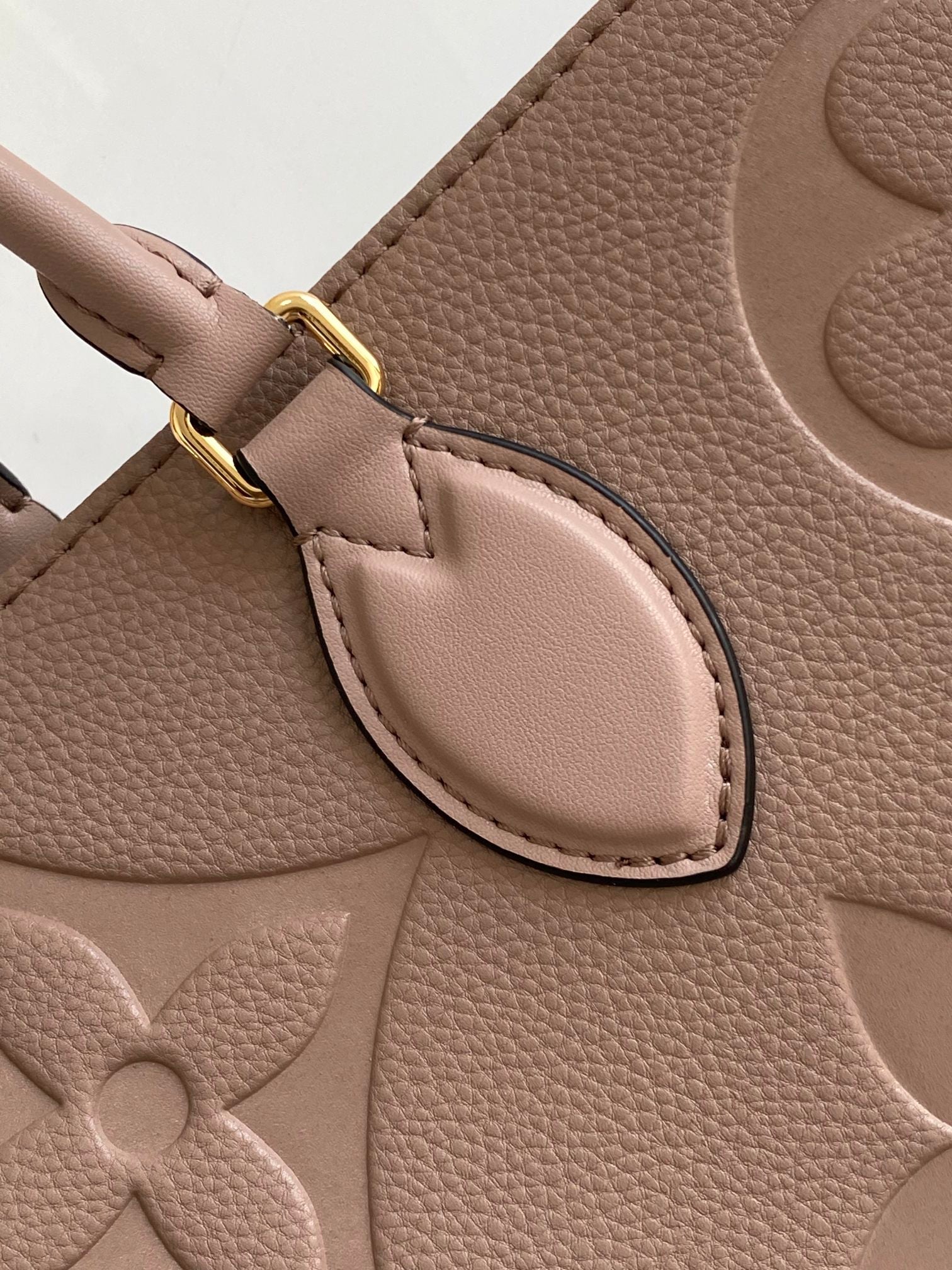 Bolsa Louis Vuitton ONTHEGO MM