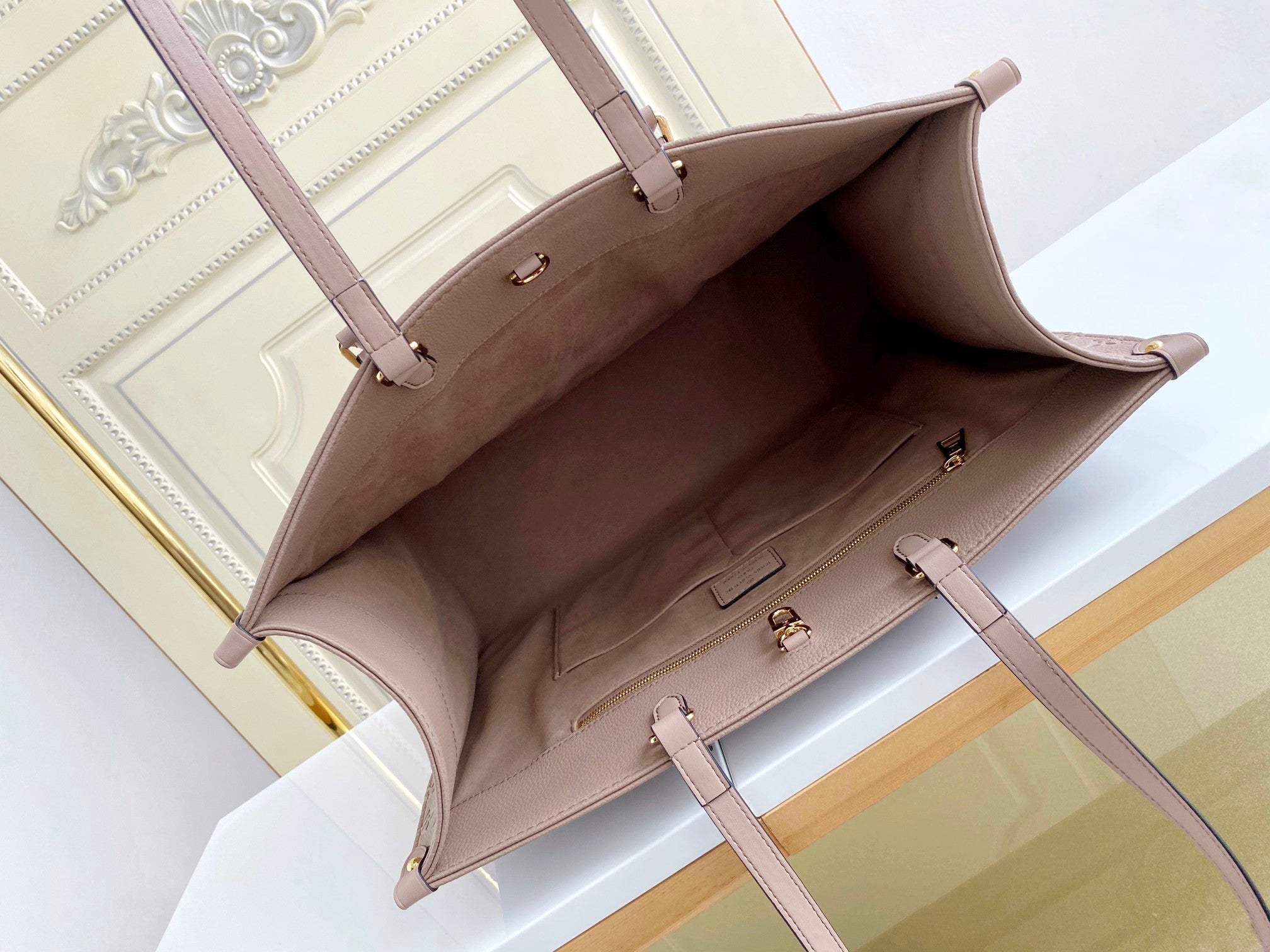 Bolsa Louis Vuitton ONTHEGO MM