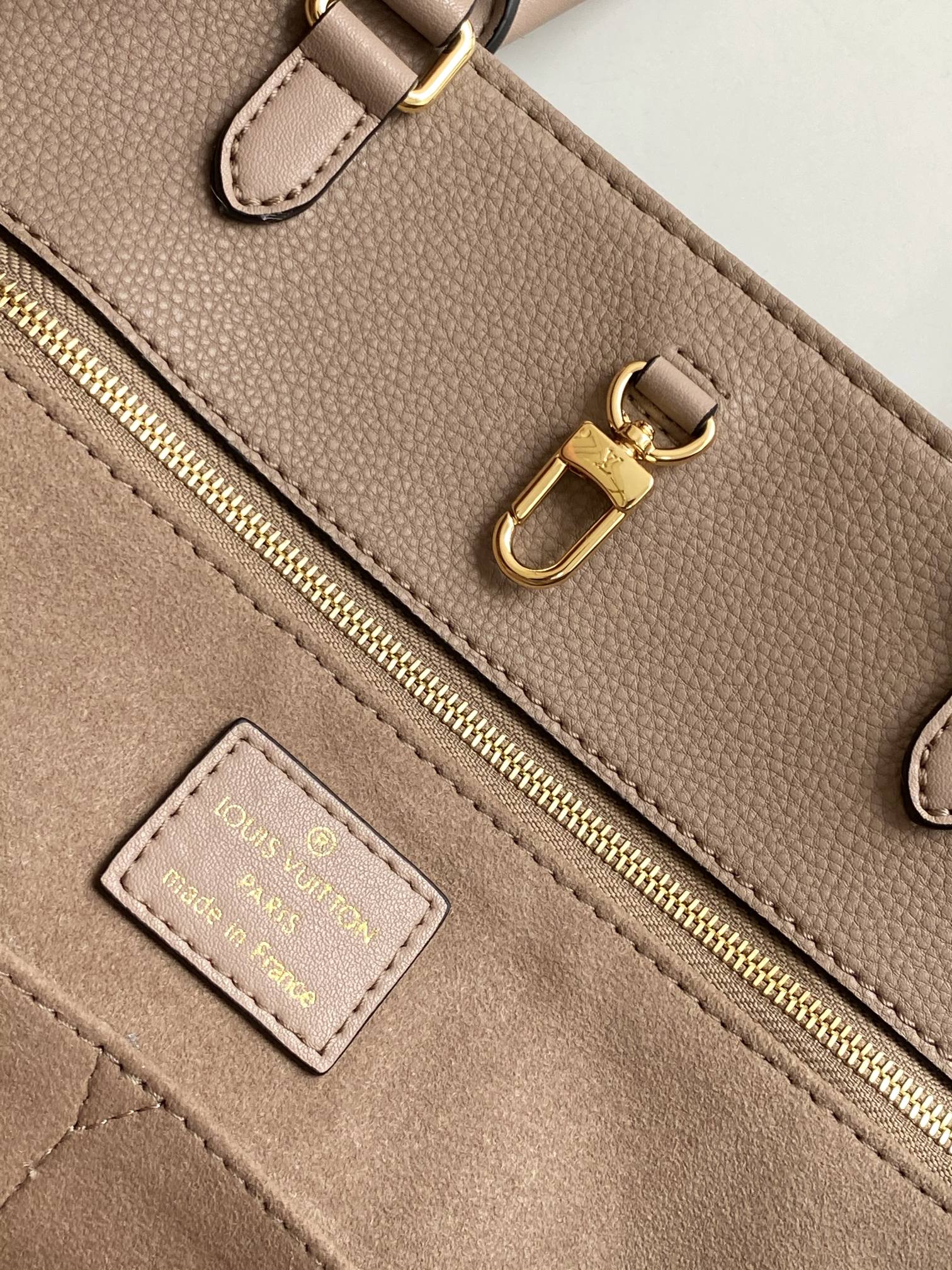 Bolsa Louis Vuitton ONTHEGO MM