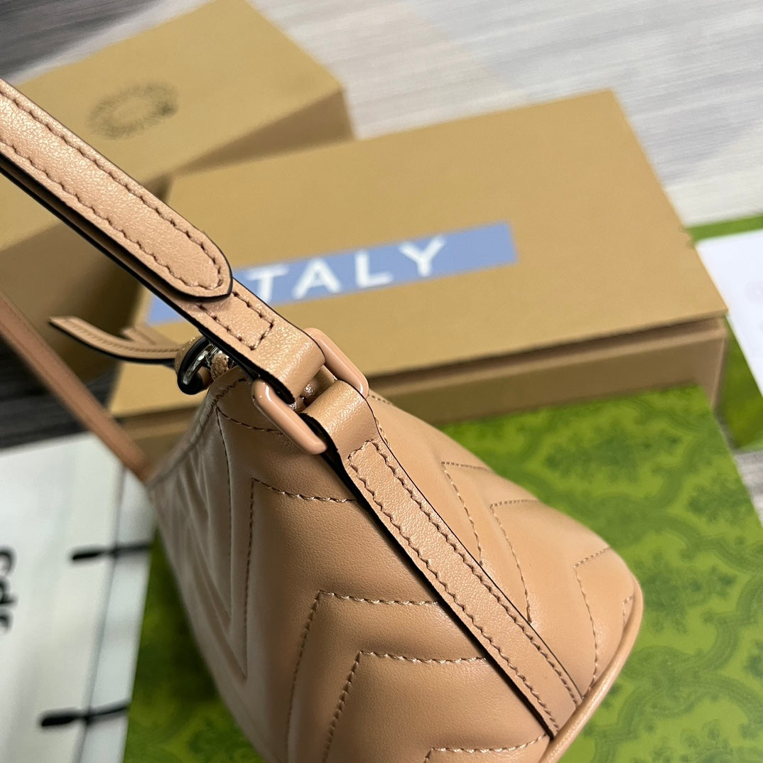 Bolsa Gucci GG Marmont de Ombro