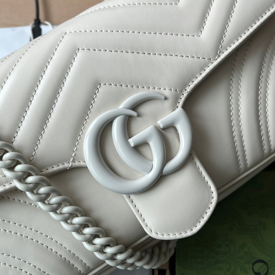 Bolsa Gucci GG Marmont de Ombro