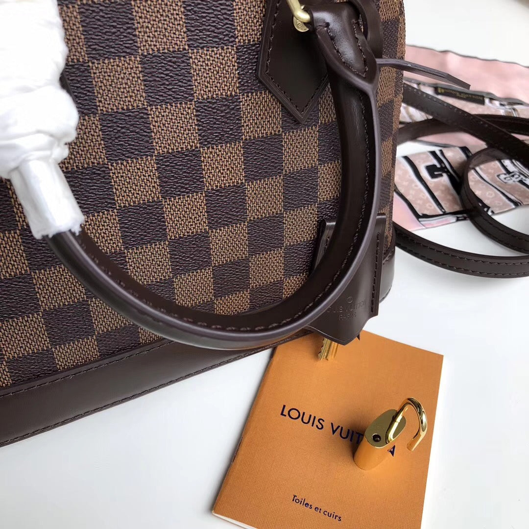Bolsa Alma BB Louis Vuitton